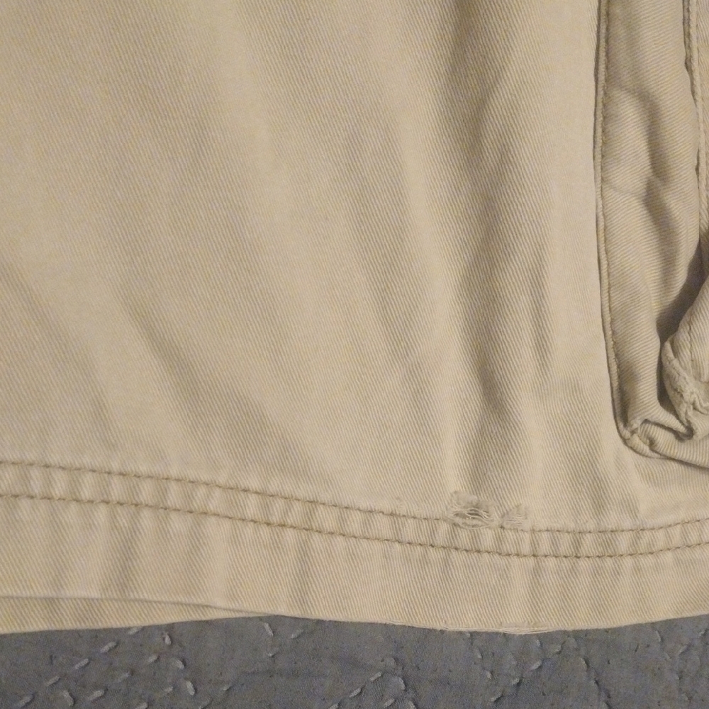 Aeropostale Light Tan Cargo Shorts - Picture 3 of 12